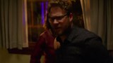 片段1：Chloe Grace Moretz Fights Seth Rogen & Rose Byrne